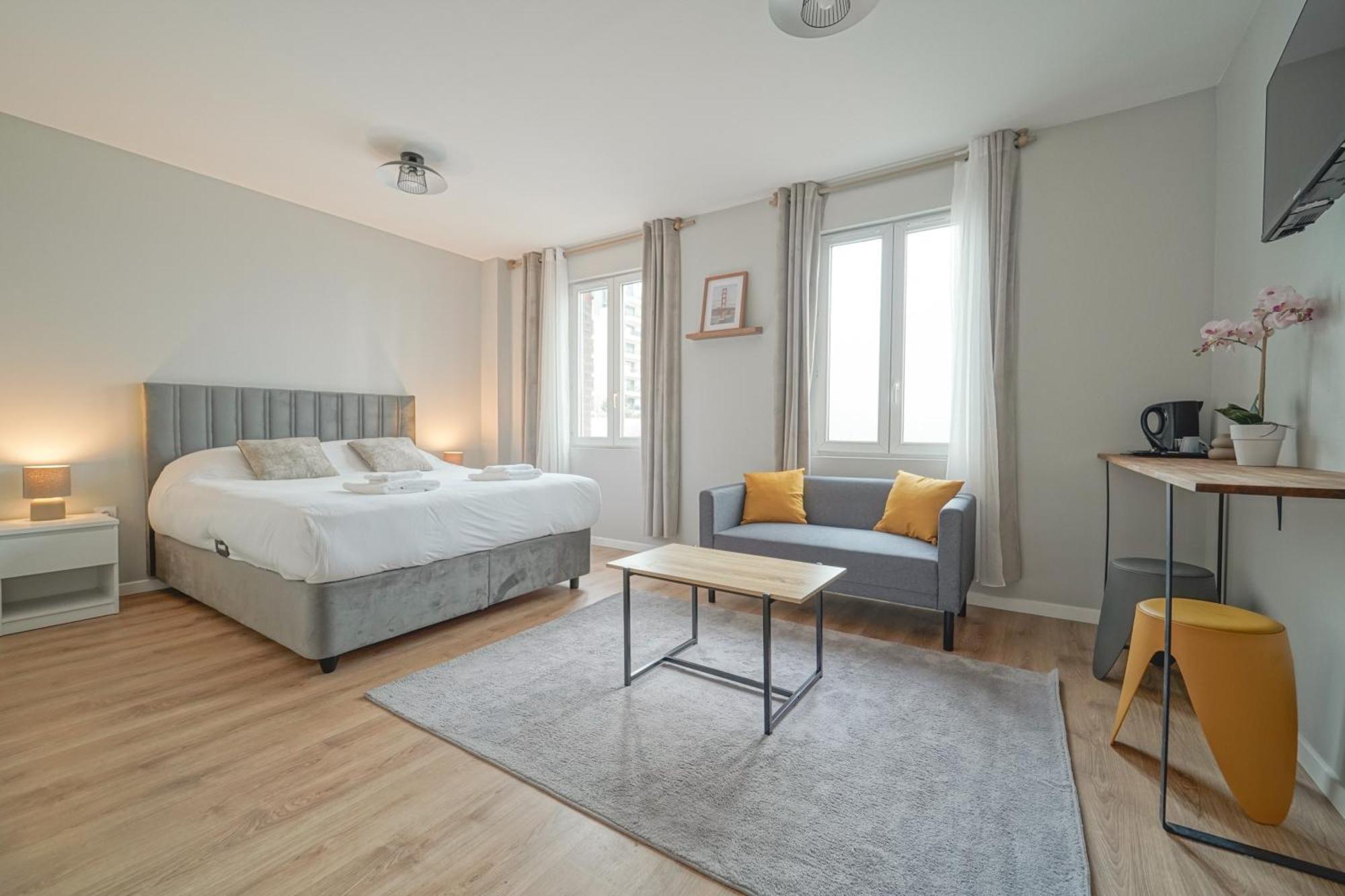 Hotel Trianon Saint Ouen Exterior foto