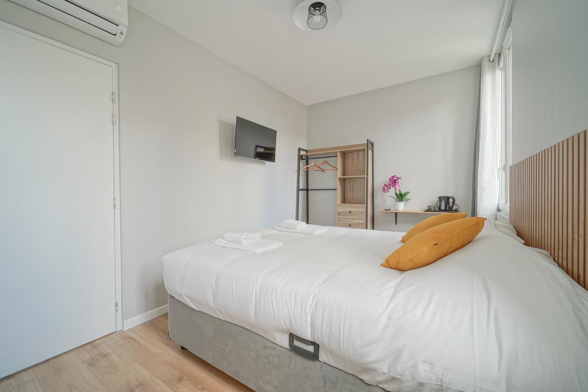 Hotel Trianon Saint Ouen Exterior foto